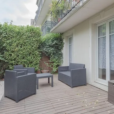 Garden apartment next to Disneyland Bussy-Saint-Georges Buitenkant foto