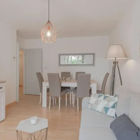 Garden apartment next to Disneyland Bussy-Saint-Georges Buitenkant foto
